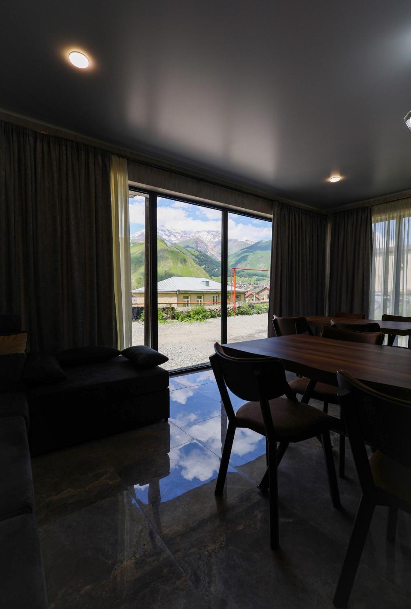 Heaven Hill Hotel Kazbegi Exterior foto